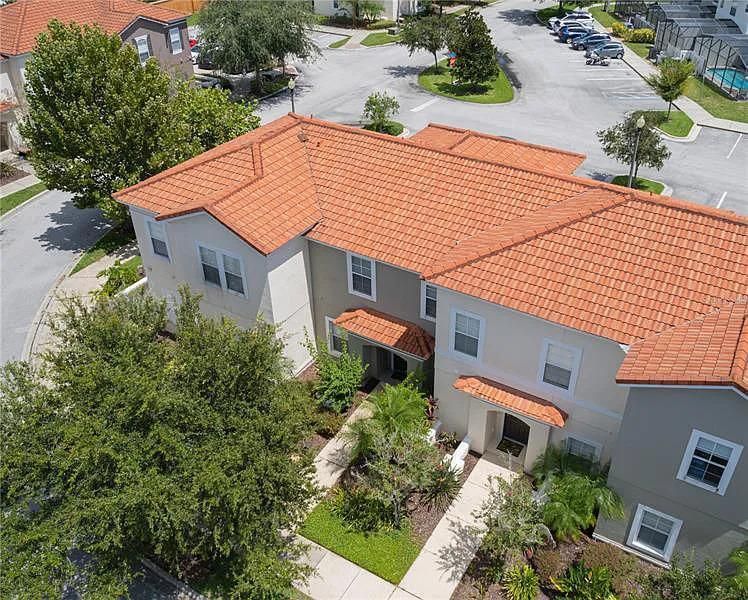 For Rent: $2,400 (4 beds, 3 baths, 1340 Square Feet)