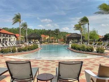 For Rent: $2,400 (4 beds, 3 baths, 1340 Square Feet)