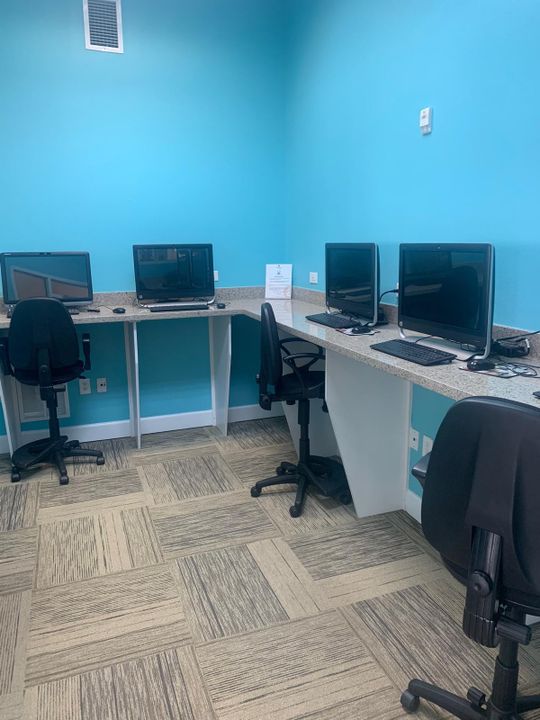 For Rent: $2,400 (4 beds, 3 baths, 1340 Square Feet)