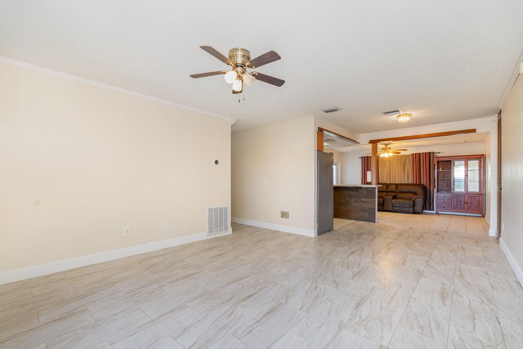 For Sale: $280,000 (3 beds, 2 baths, 1285 Square Feet)