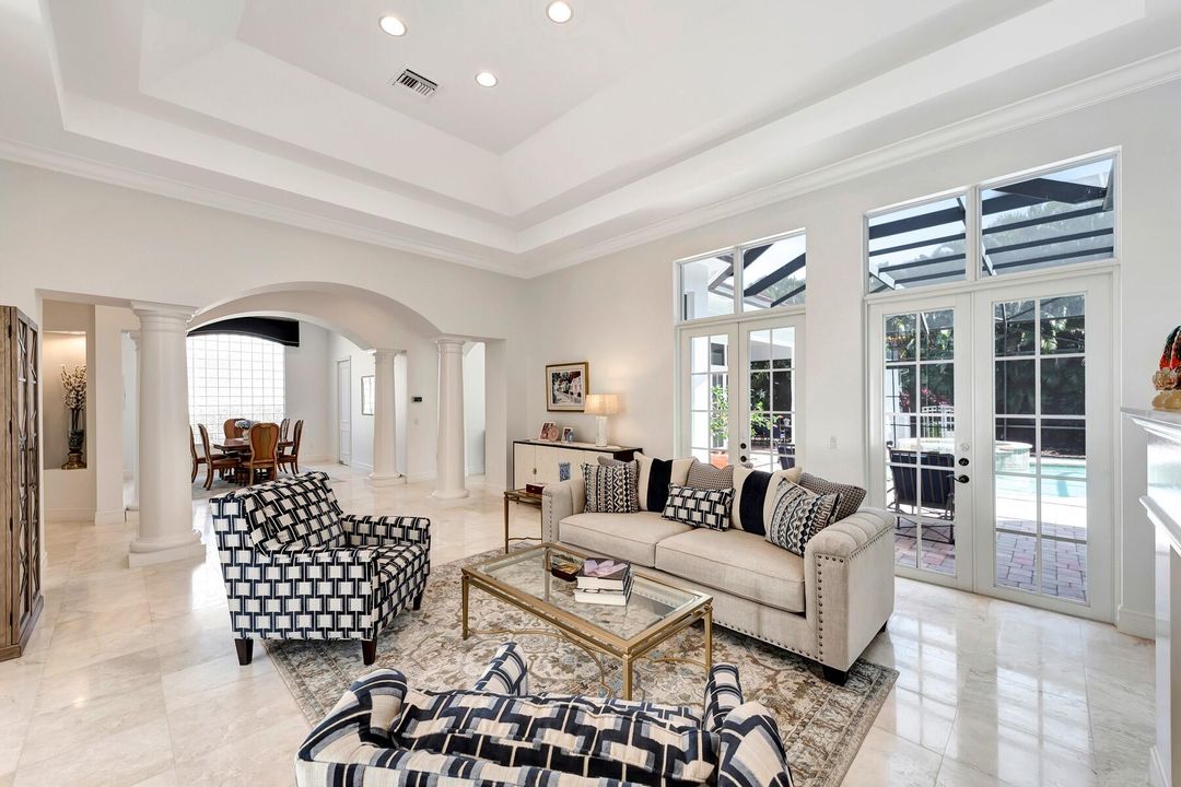 En Venta: $1,895,000 (3 camas, 4 baños, 3514 Pies cuadrados)