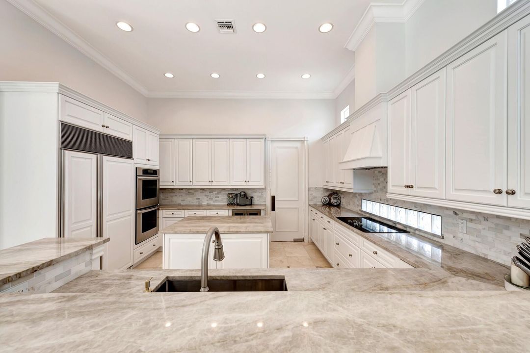 En Venta: $1,895,000 (3 camas, 4 baños, 3514 Pies cuadrados)