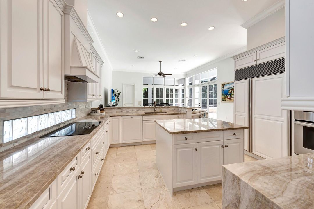 En Venta: $1,895,000 (3 camas, 4 baños, 3514 Pies cuadrados)