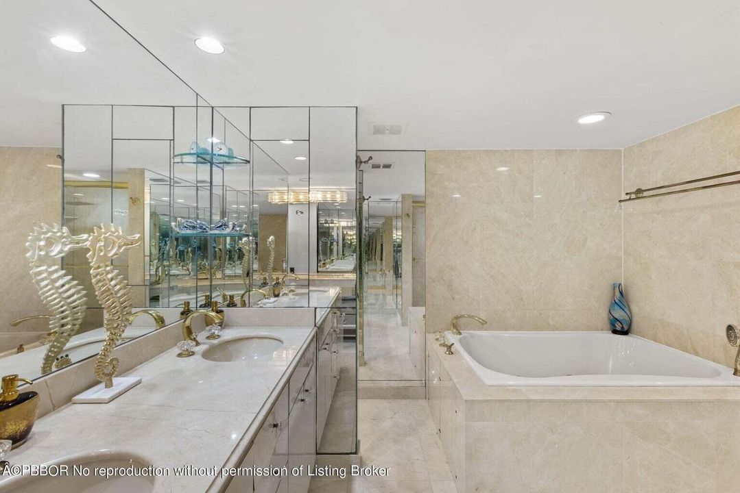 For Sale: $1,295,000 (2 beds, 2 baths, 1592 Square Feet)