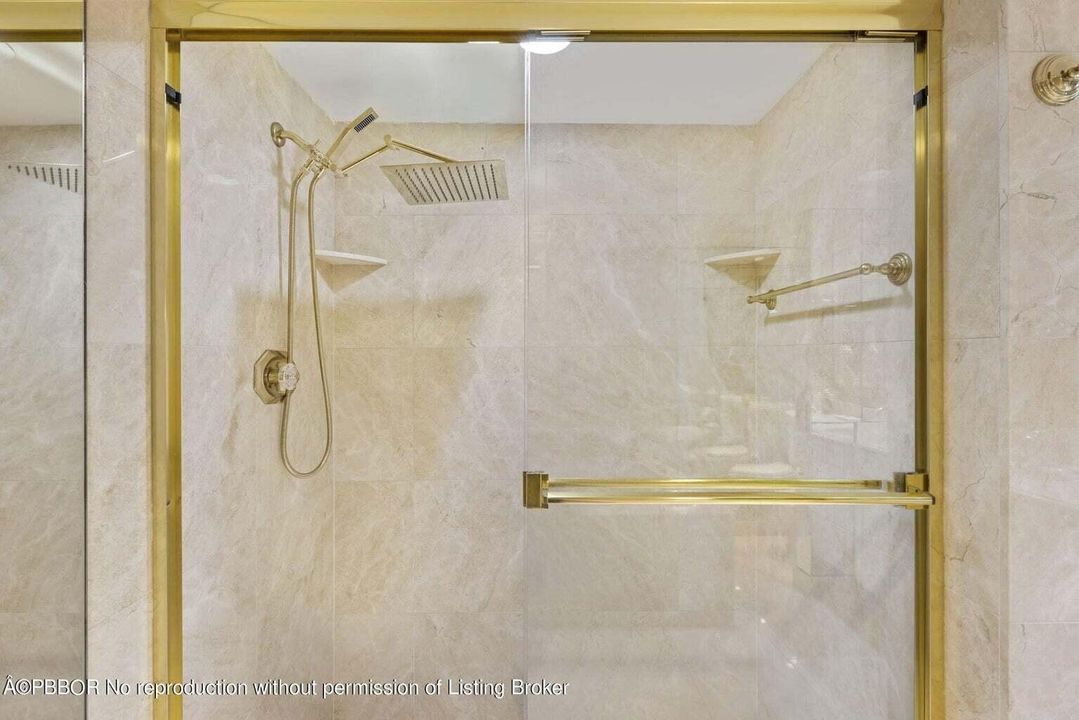 For Sale: $1,295,000 (2 beds, 2 baths, 1592 Square Feet)