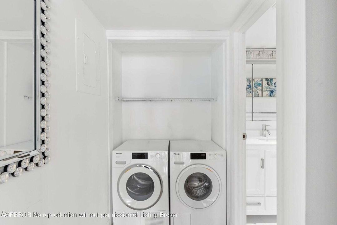 For Sale: $1,295,000 (2 beds, 2 baths, 1592 Square Feet)