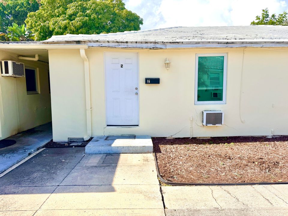 For Rent: $1,400 (1 beds, 1 baths, 600 Square Feet)