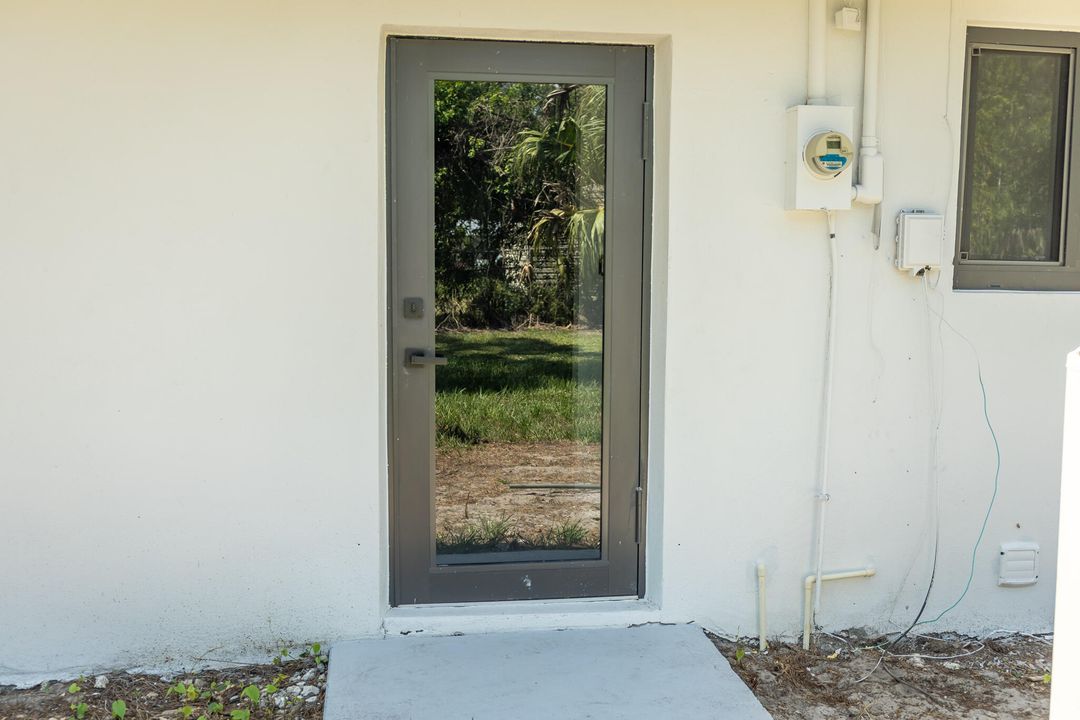 For Sale: $359,000 (3 beds, 2 baths, 1516 Square Feet)