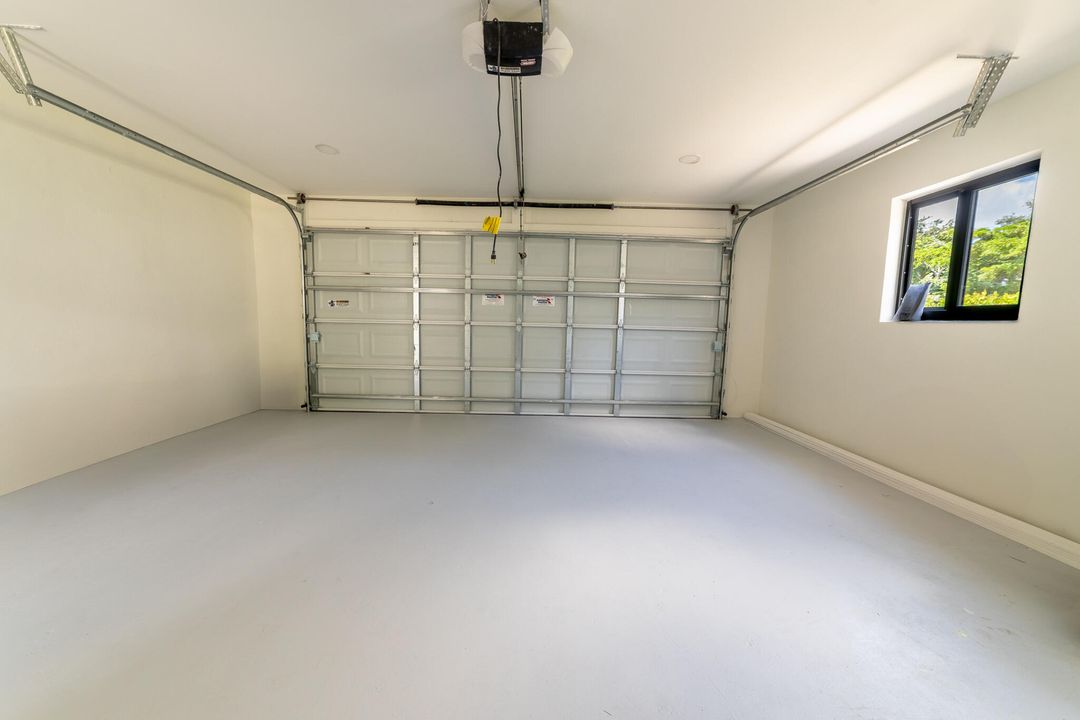 For Sale: $359,000 (3 beds, 2 baths, 1516 Square Feet)