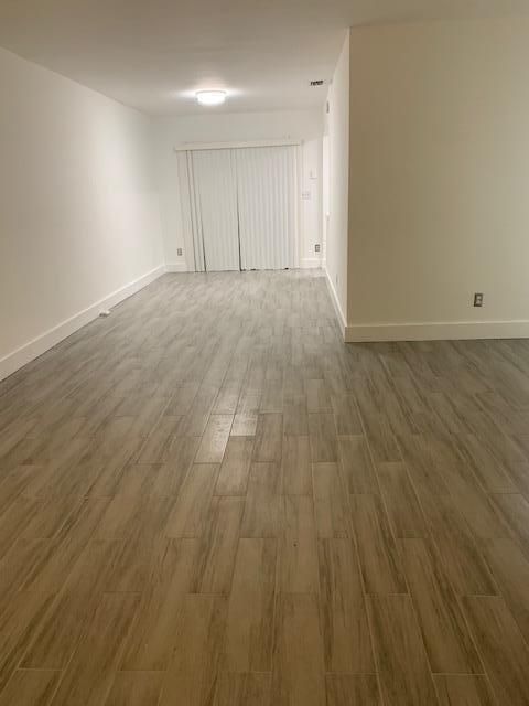 For Rent: $2,400 (3 beds, 2 baths, 1260 Square Feet)