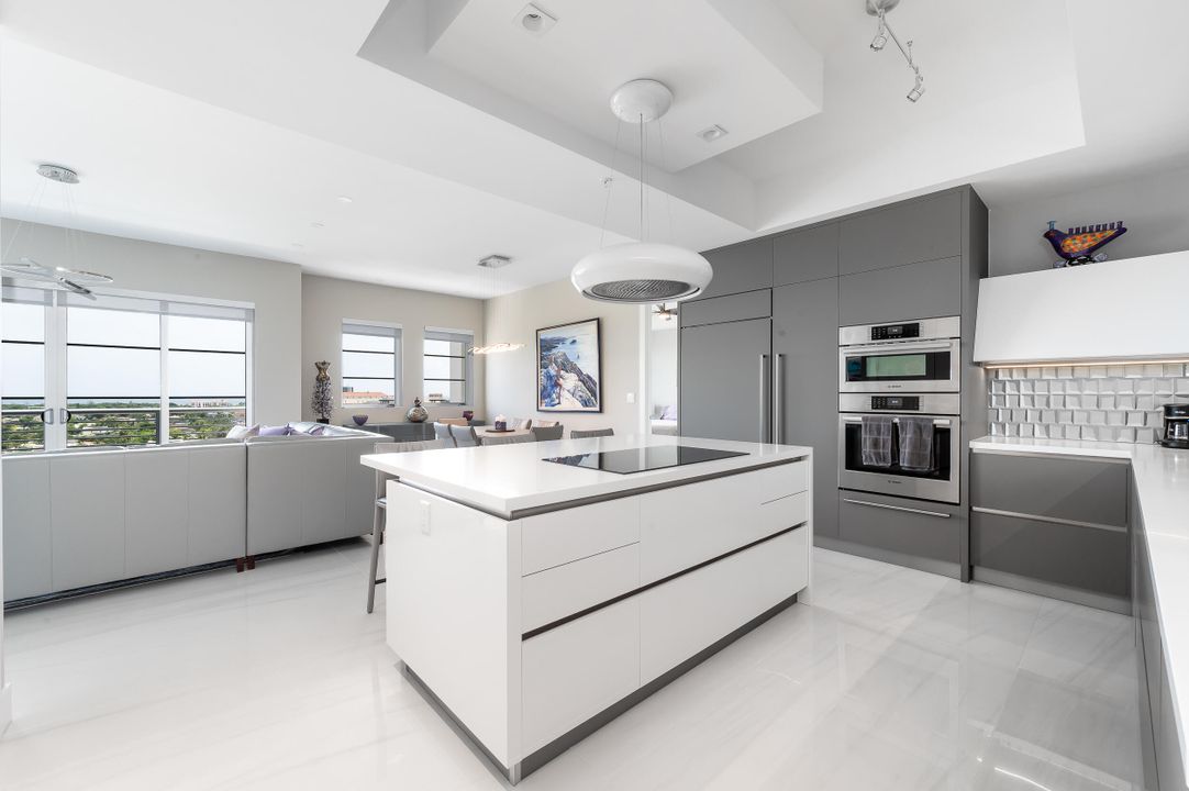 En Venta: $2,200,000 (3 camas, 2 baños, 1919 Pies cuadrados)