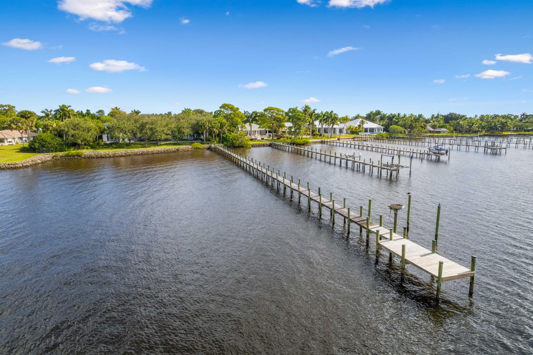 For Sale: $6,495,000 (5 beds, 5 baths, 6678 Square Feet)