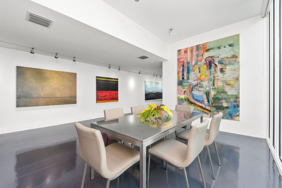 For Sale: $6,495,000 (5 beds, 5 baths, 6678 Square Feet)