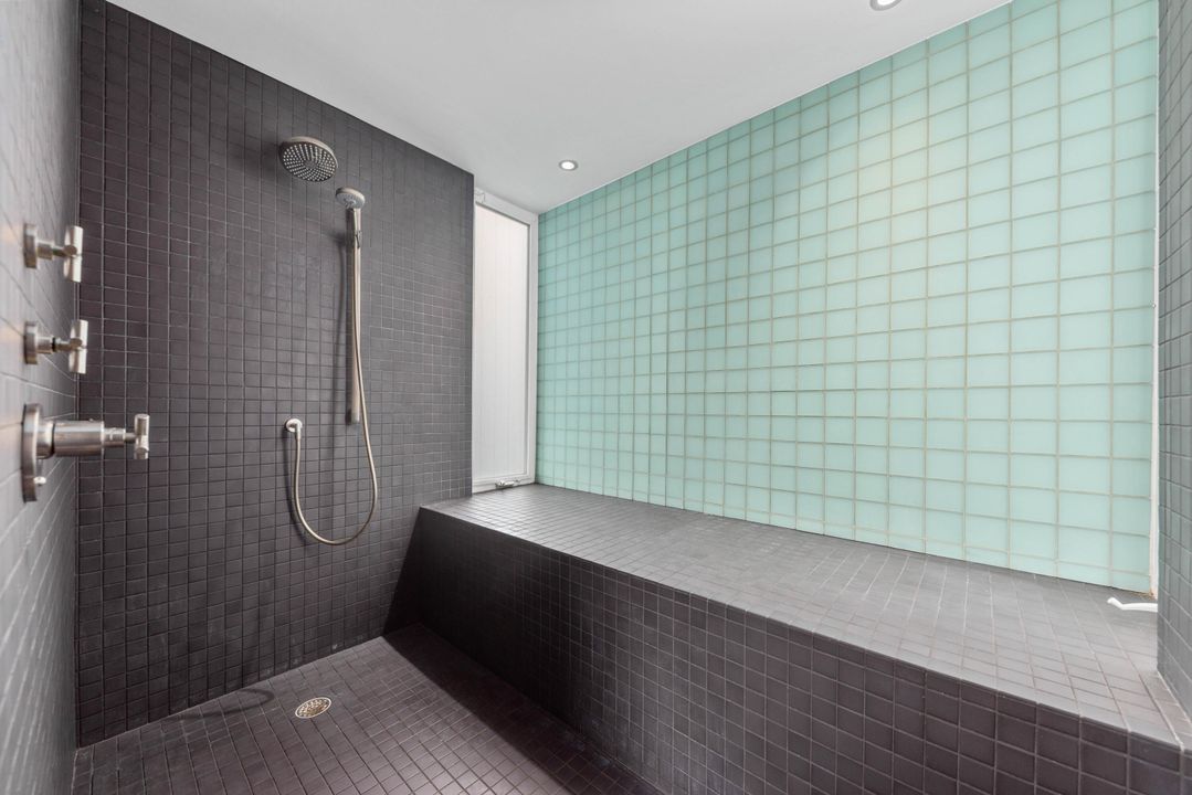 For Sale: $6,495,000 (5 beds, 5 baths, 6678 Square Feet)