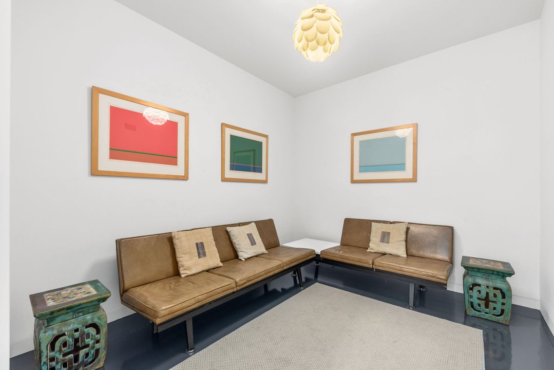 For Sale: $6,495,000 (5 beds, 5 baths, 6678 Square Feet)