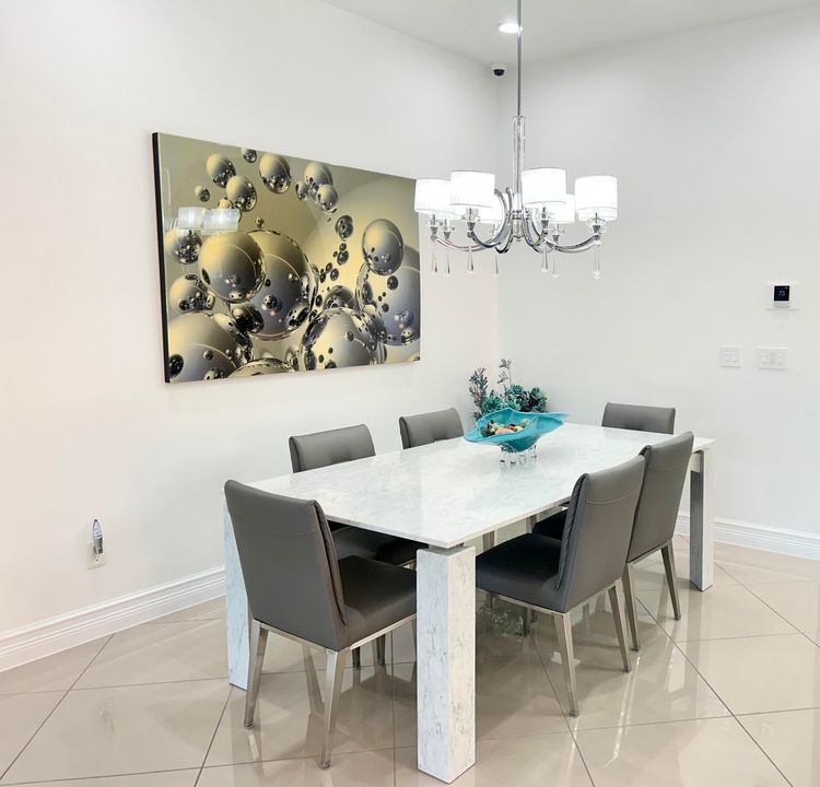 For Sale: $1,049,000 (3 beds, 3 baths, 2309 Square Feet)