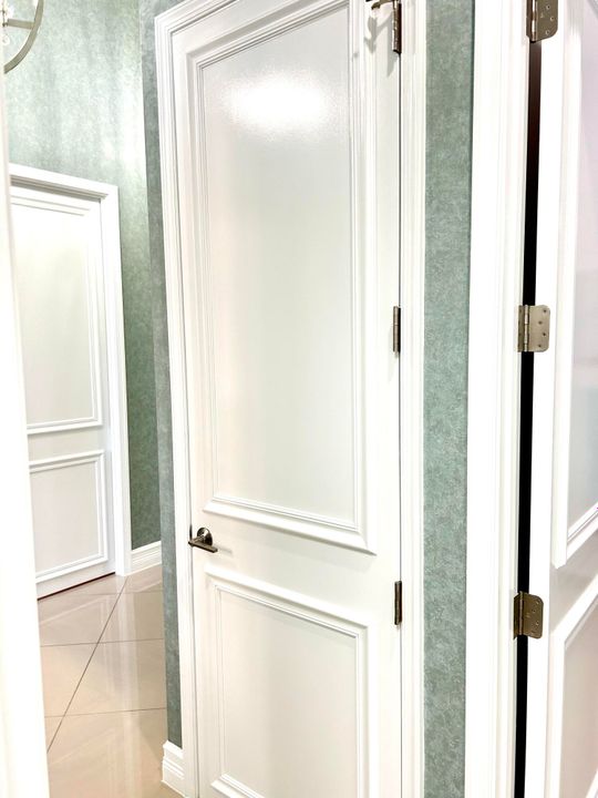 For Sale: $1,049,000 (3 beds, 3 baths, 2309 Square Feet)