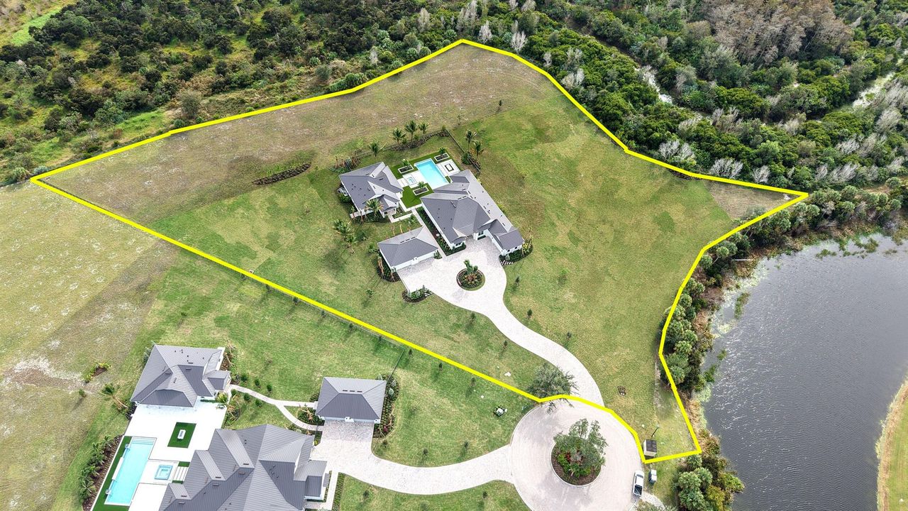 En Venta: $7,299,999 (5 camas, 7 baños, 5481 Pies cuadrados)