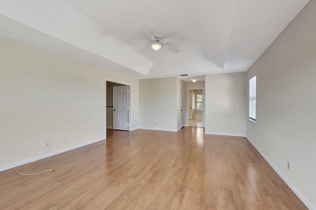 For Rent: $3,900 (5 beds, 3 baths, 2859 Square Feet)