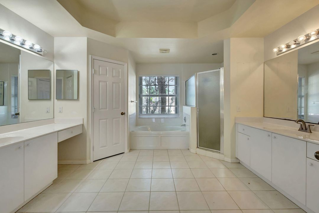 For Rent: $3,900 (5 beds, 3 baths, 2859 Square Feet)