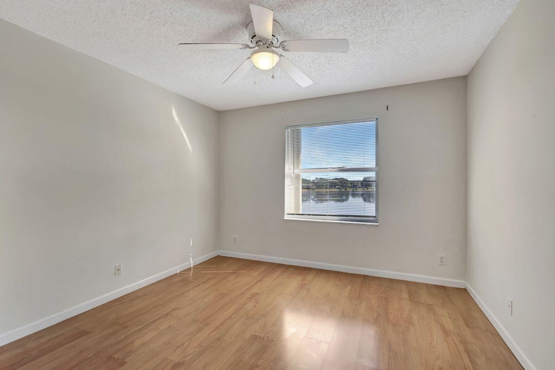 For Rent: $3,900 (5 beds, 3 baths, 2859 Square Feet)