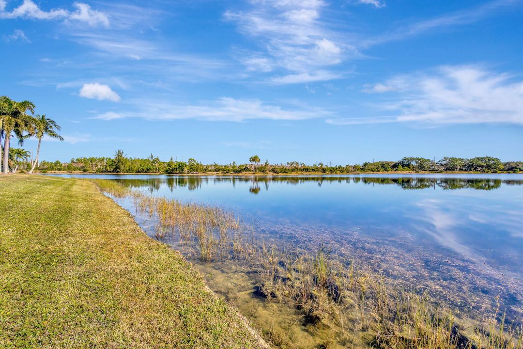 For Rent: $3,900 (5 beds, 3 baths, 2859 Square Feet)