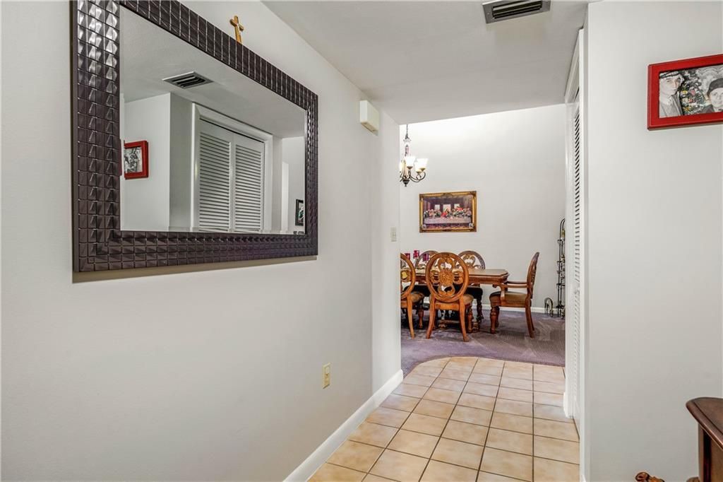 En Venta: $219,900 (2 camas, 2 baños, 1471 Pies cuadrados)