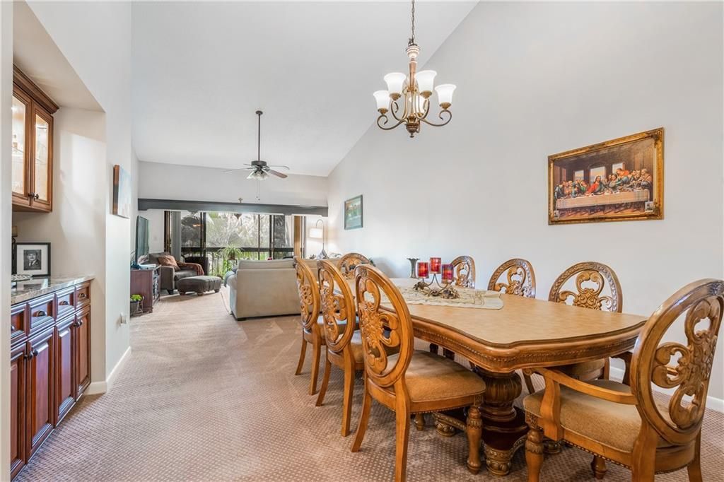 En Venta: $219,900 (2 camas, 2 baños, 1471 Pies cuadrados)