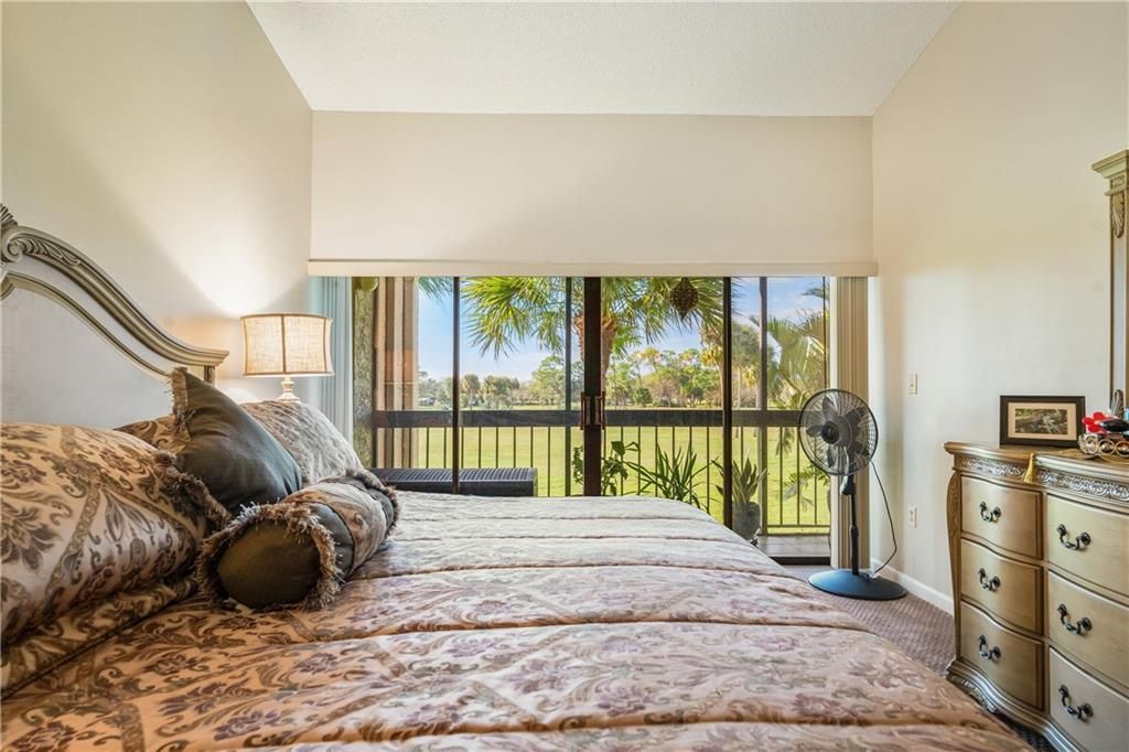 En Venta: $219,900 (2 camas, 2 baños, 1471 Pies cuadrados)