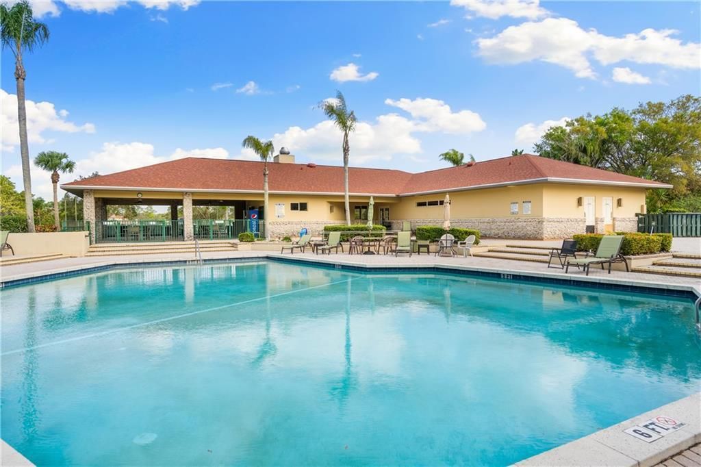 En Venta: $219,900 (2 camas, 2 baños, 1471 Pies cuadrados)