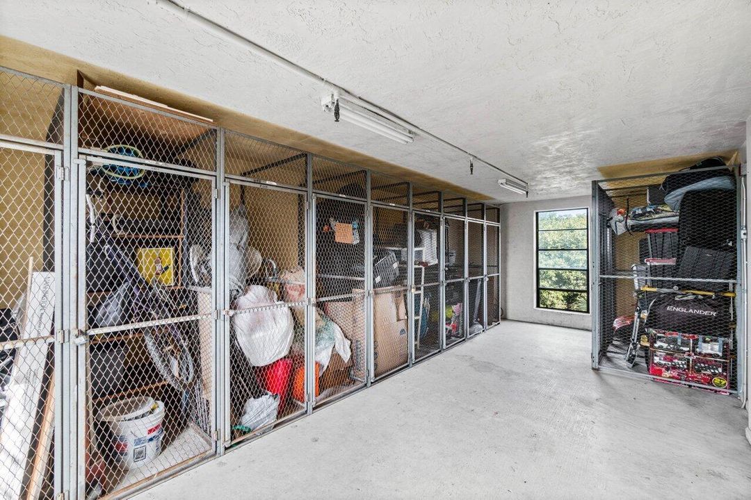 На продажу: $165,000 (2 спален, 2 ванн, 1160 Квадратных фут)