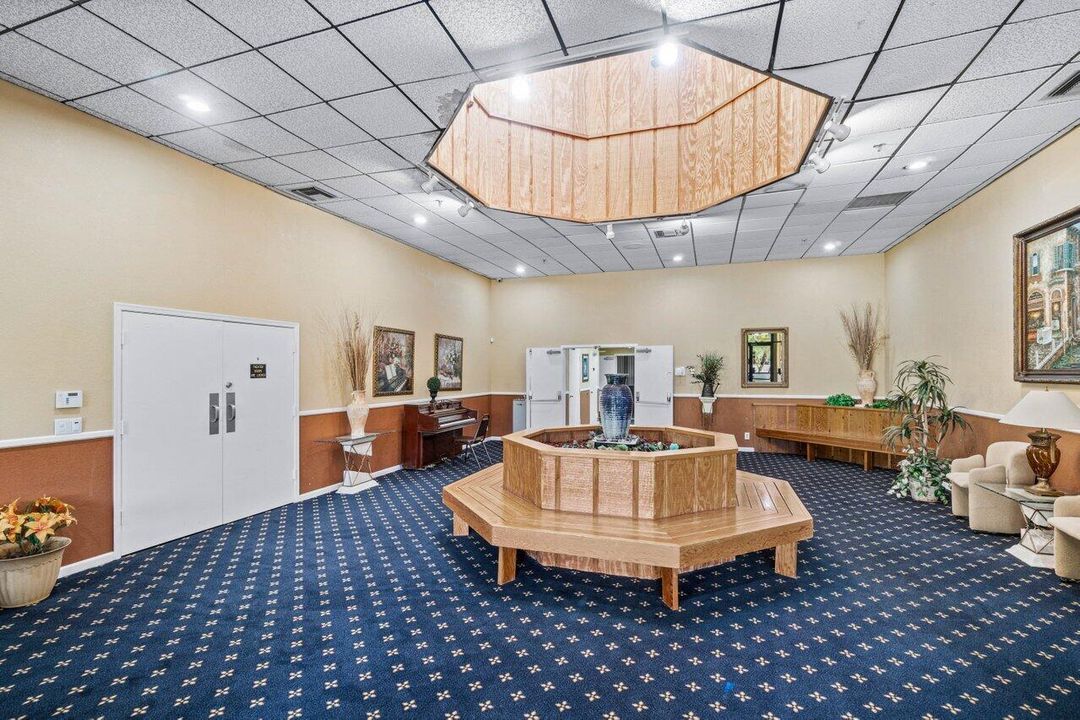 На продажу: $165,000 (2 спален, 2 ванн, 1160 Квадратных фут)