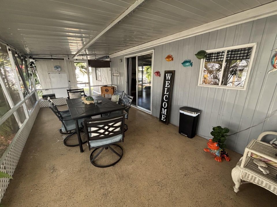 На продажу: $89,900 (2 спален, 2 ванн, 1232 Квадратных фут)