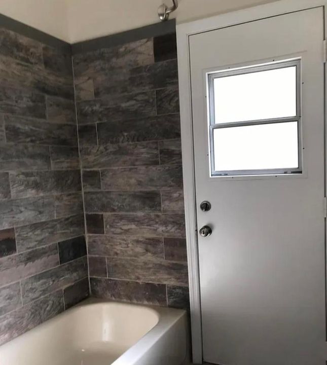 For Rent: $4,350 (4 beds, 2 baths, 2300 Square Feet)