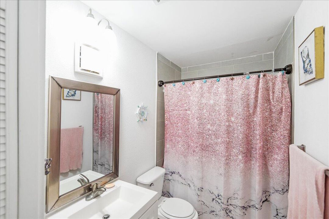 For Sale: $369,900 (4 beds, 2 baths, 1342 Square Feet)