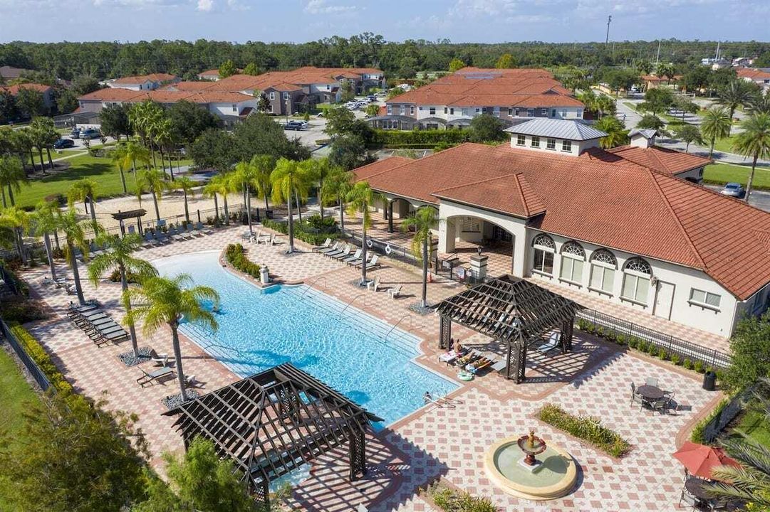 For Rent: $2,400 (4 beds, 3 baths, 1340 Square Feet)