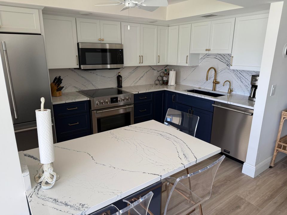 出租: $6,500 (2 贝兹, 2 浴室, 1300 平方英尺)