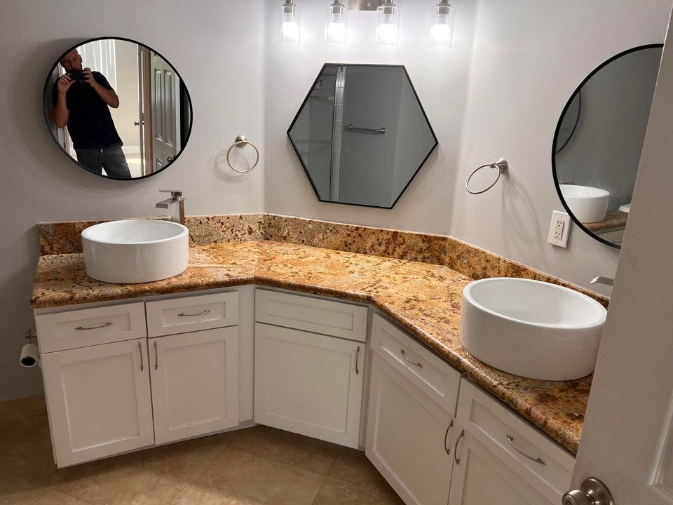 En Venta: $335,000 (2 camas, 1 baños, 935 Pies cuadrados)