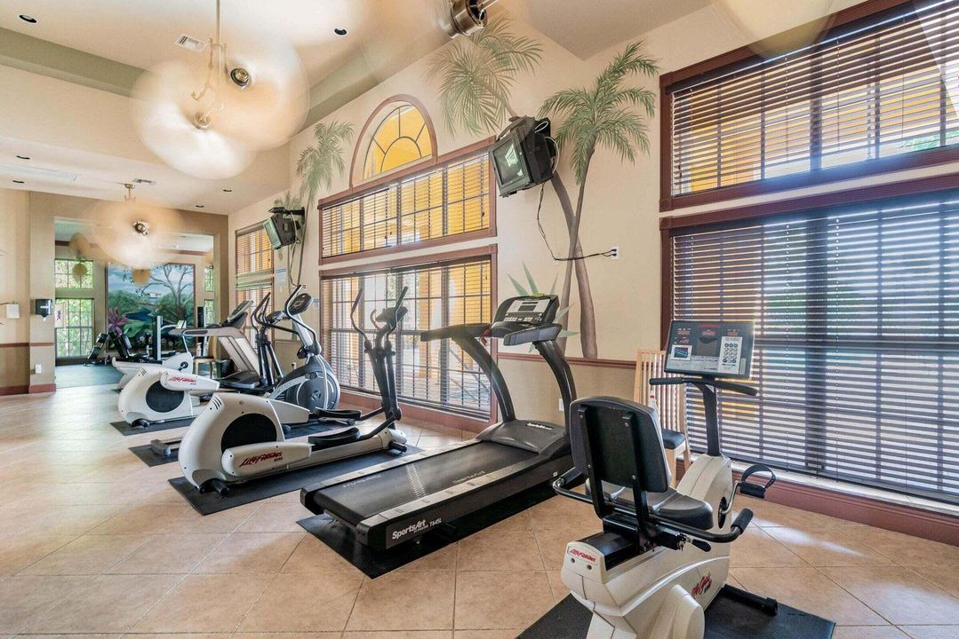 En Venta: $335,000 (2 camas, 1 baños, 935 Pies cuadrados)