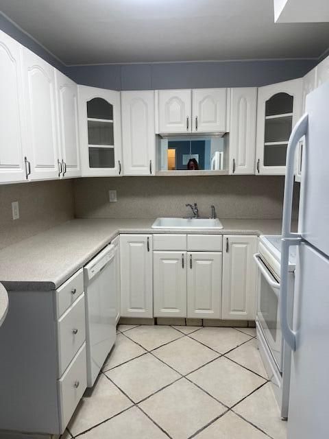 For Rent: $2,500 (2 beds, 2 baths, 1143 Square Feet)