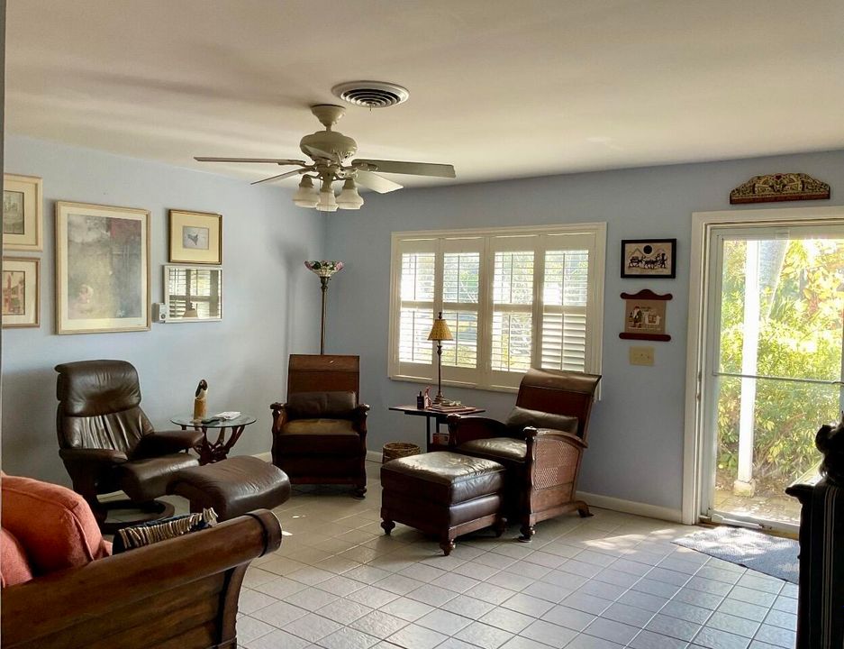 На продажу: $499,000 (3 спален, 2 ванн, 1569 Квадратных фут)