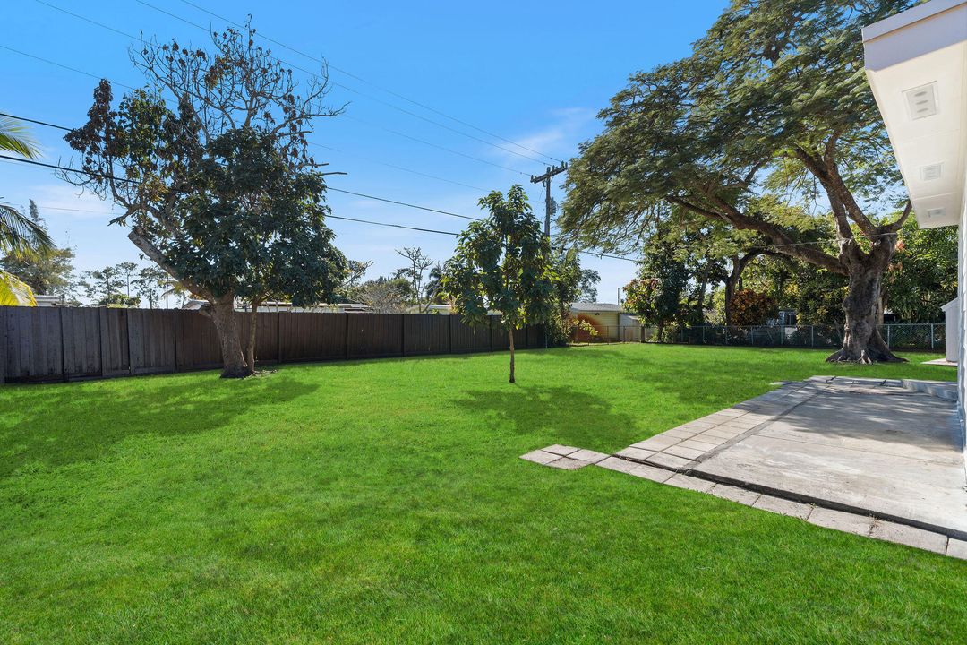 For Sale: $449,000 (2 beds, 1 baths, 950 Square Feet)