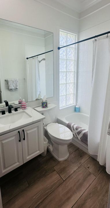 待售: $825,000 (3 贝兹, 3 浴室, 2026 平方英尺)