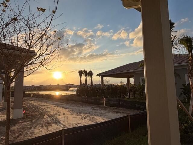 待售: $1,119,000 (3 贝兹, 2 浴室, 2964 平方英尺)