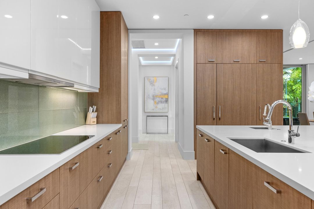 For Sale: $5,850,000 (5 beds, 6 baths, 4740 Square Feet)