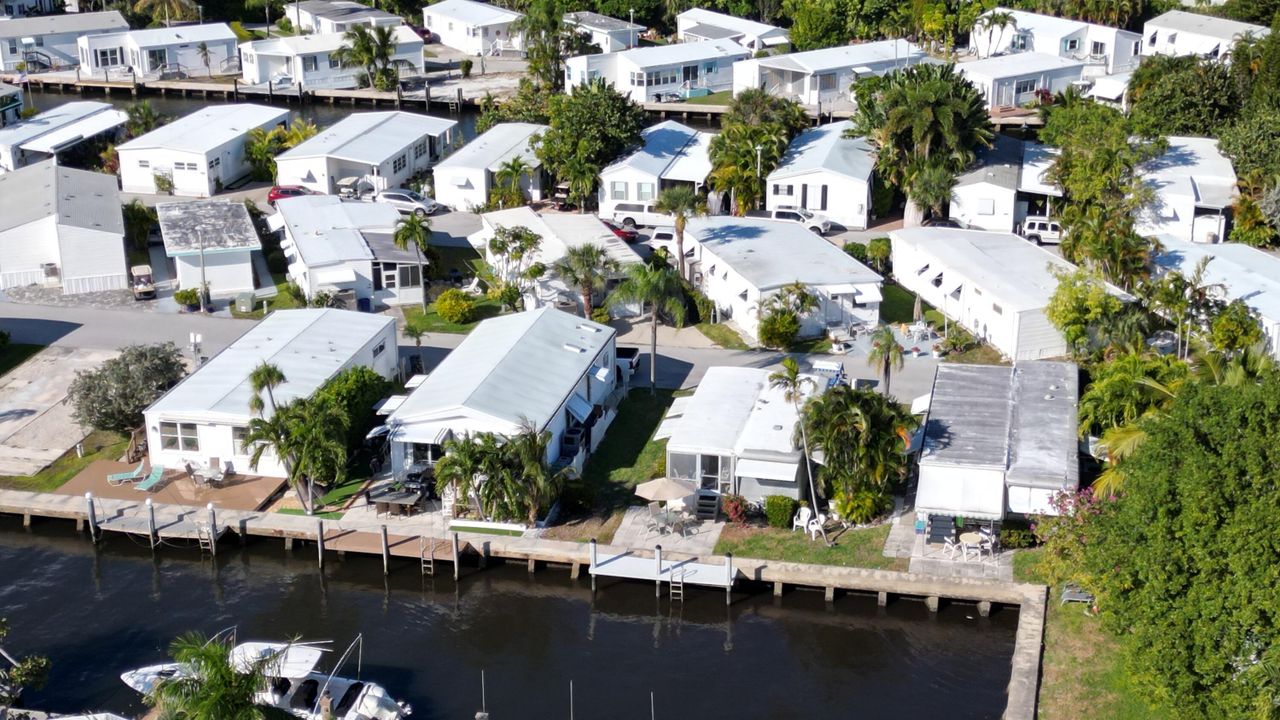 待售: $490,000 (1 贝兹, 1 浴室, 550 平方英尺)