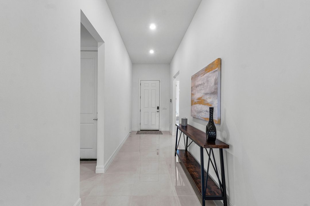 For Sale: $819,500 (3 beds, 2 baths, 2117 Square Feet)