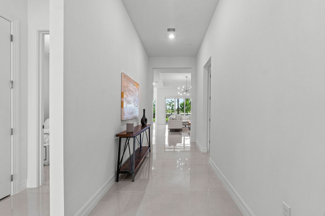 For Sale: $819,500 (3 beds, 2 baths, 2117 Square Feet)