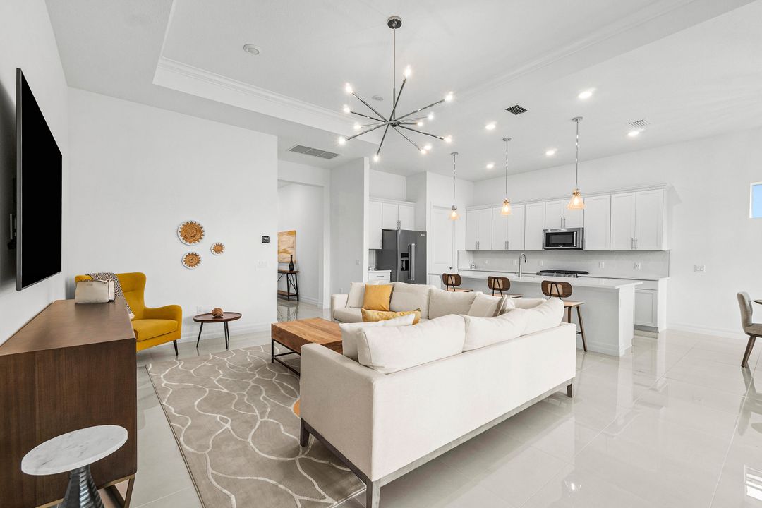 For Sale: $819,500 (3 beds, 2 baths, 2117 Square Feet)