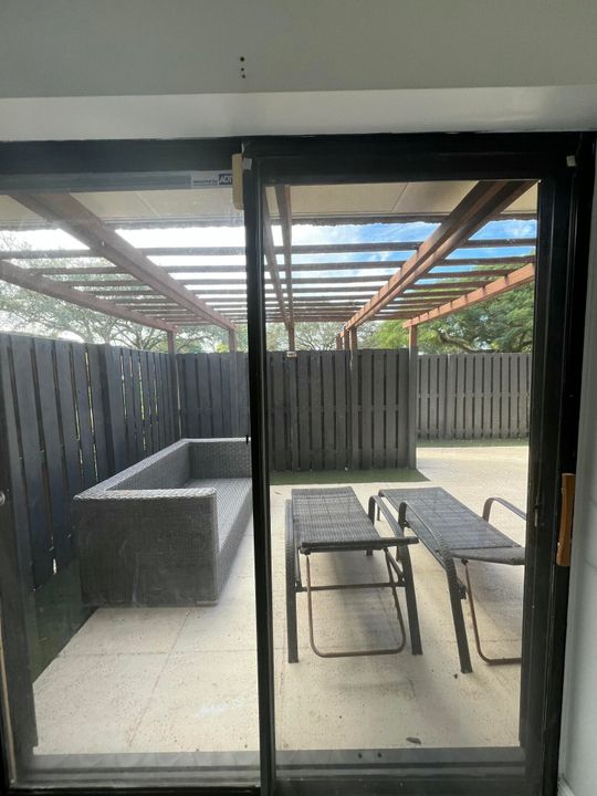 En Renta: $2,600 (3 camas, 3 baños, 1488 Pies cuadrados)